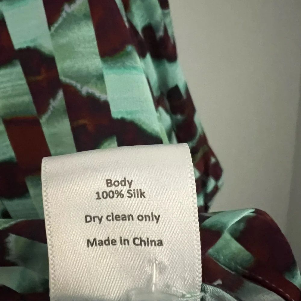 Hunter Bell Subway Tile Finley Blouse Multi Print Women's Top Size XS - Picture 7 of 9